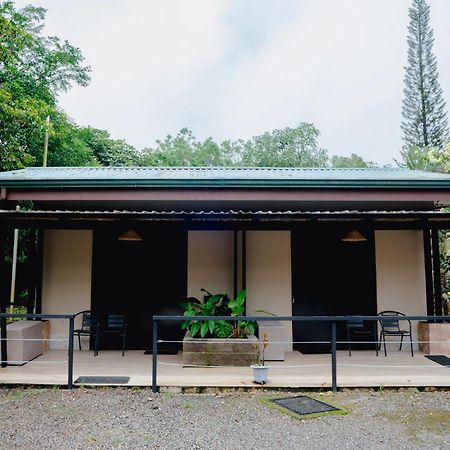 Avita Lodge Quesada  Exteriér fotografie