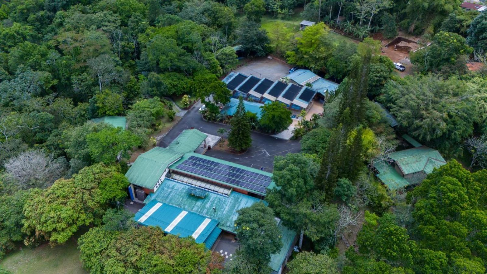 Avita Lodge Quesada  Exteriér fotografie