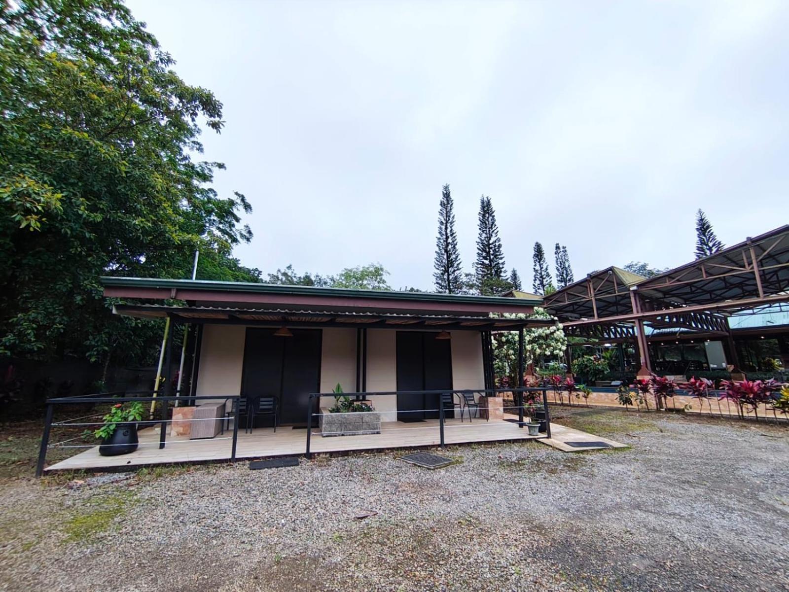 Avita Lodge Quesada  Exteriér fotografie
